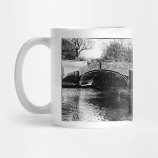 Brinklow Arm Bridge, North Oxford canals Mug